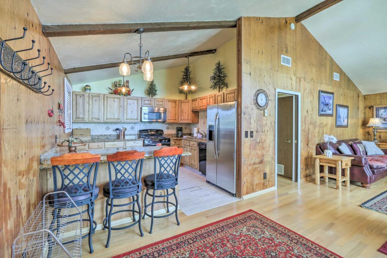 Flagstaff Townhome - Walk To Country Club And Pools! エクステリア 写真
